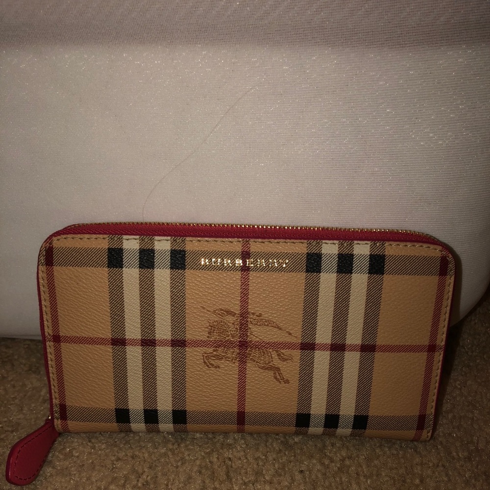 Burberry wallet